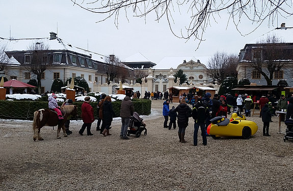 Seniorenbundausflug Adventmarkt Schloss Halbturn
